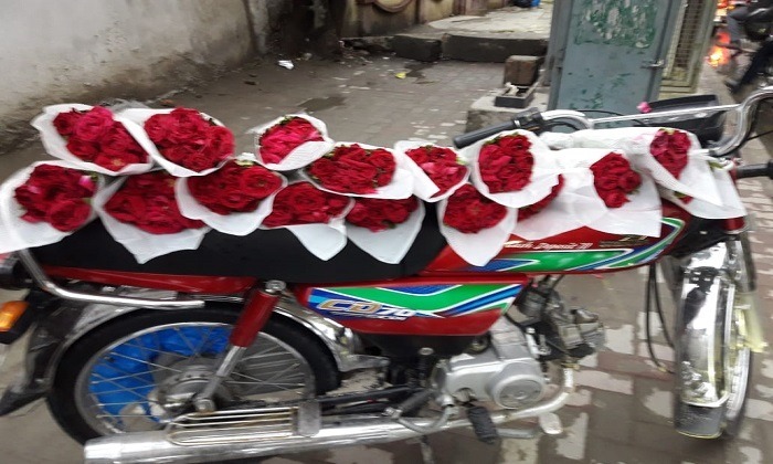 Valentine Day makes its presence felt in Pakistan