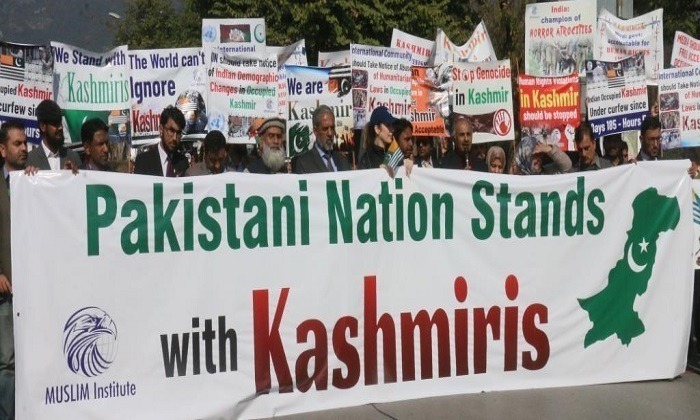 Pakistan offers talks to India