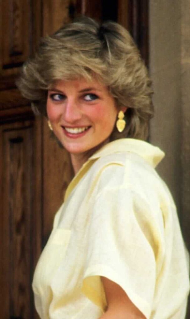 Lady Diana and her Hairstyle - Pak Chronicle